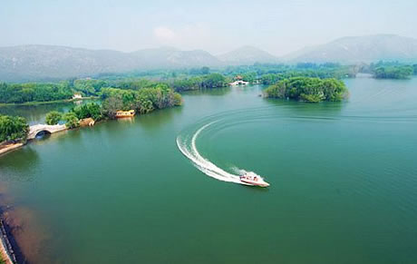 �������Y