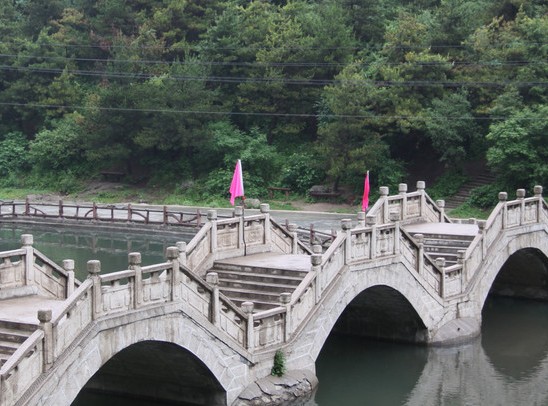 �������Y