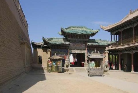 �������Y