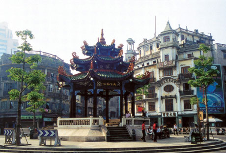 �������Y