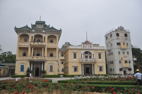 �������Y