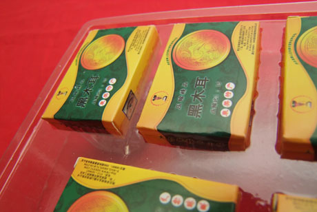 �������Y