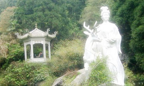 �������Y