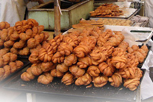 �������Y