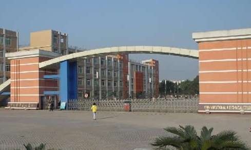 �������Y