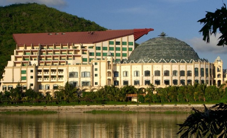 �������Y