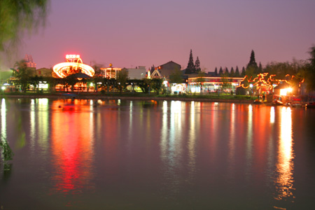 �������Y